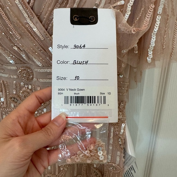 NWT Mac Duggal 9064 Pink Embellished Cap Sleeve Faux Wrap Trumpet Gown Size 10 - Picture 8 of 11